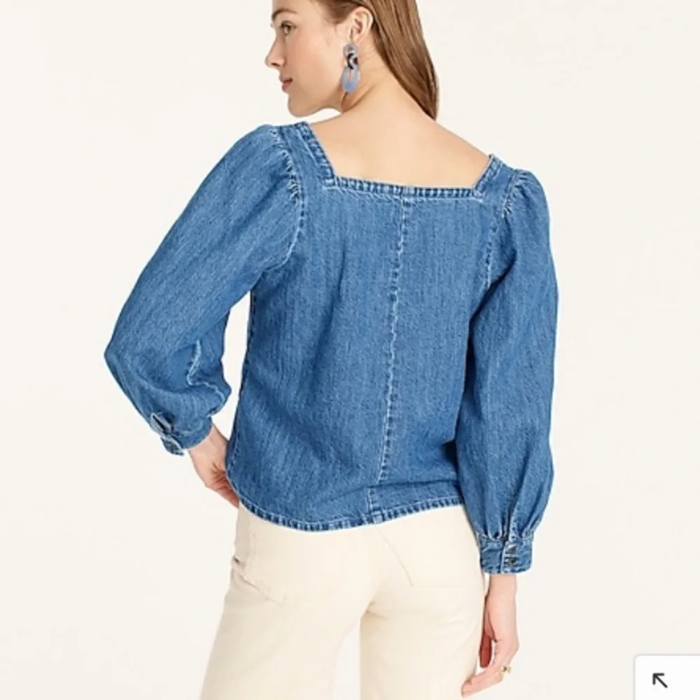 New with Tag: J Crew Squareneck Chambray Top. Size Medium - Picture 4 of 12